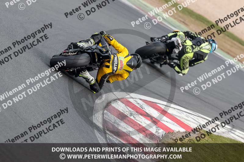 donington no limits trackday;donington park photographs;donington trackday photographs;no limits trackdays;peter wileman photography;trackday digital images;trackday photos